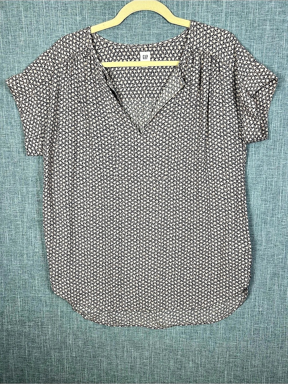 Gap Animal Print Blouse in Brown & White Size Small